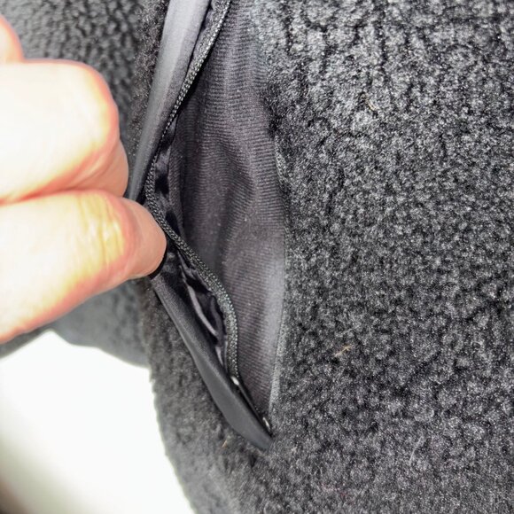 Athleta Cozy Sherpa Snap Sweatshirt Size M Black - Picture 12 of 12
